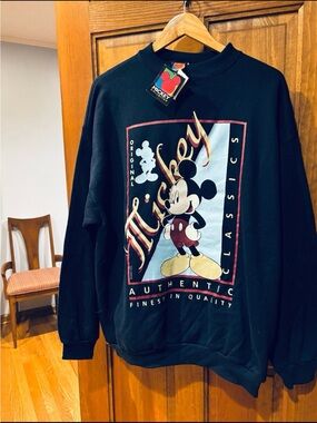 Vintage 90’s DISNEY Mickey Unlimited Mickey Mouse Crewneck Sweatshirt